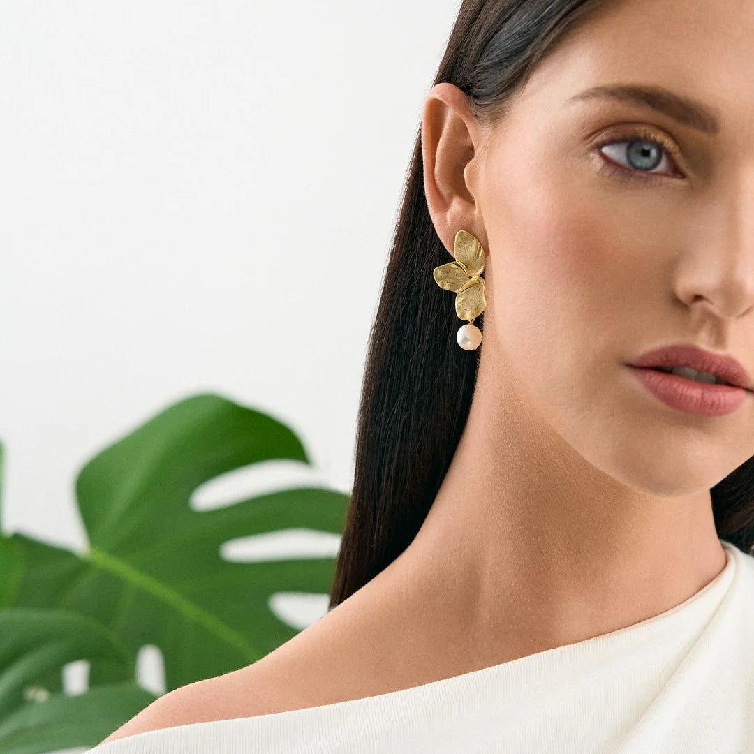 Petal Pearl Earrings