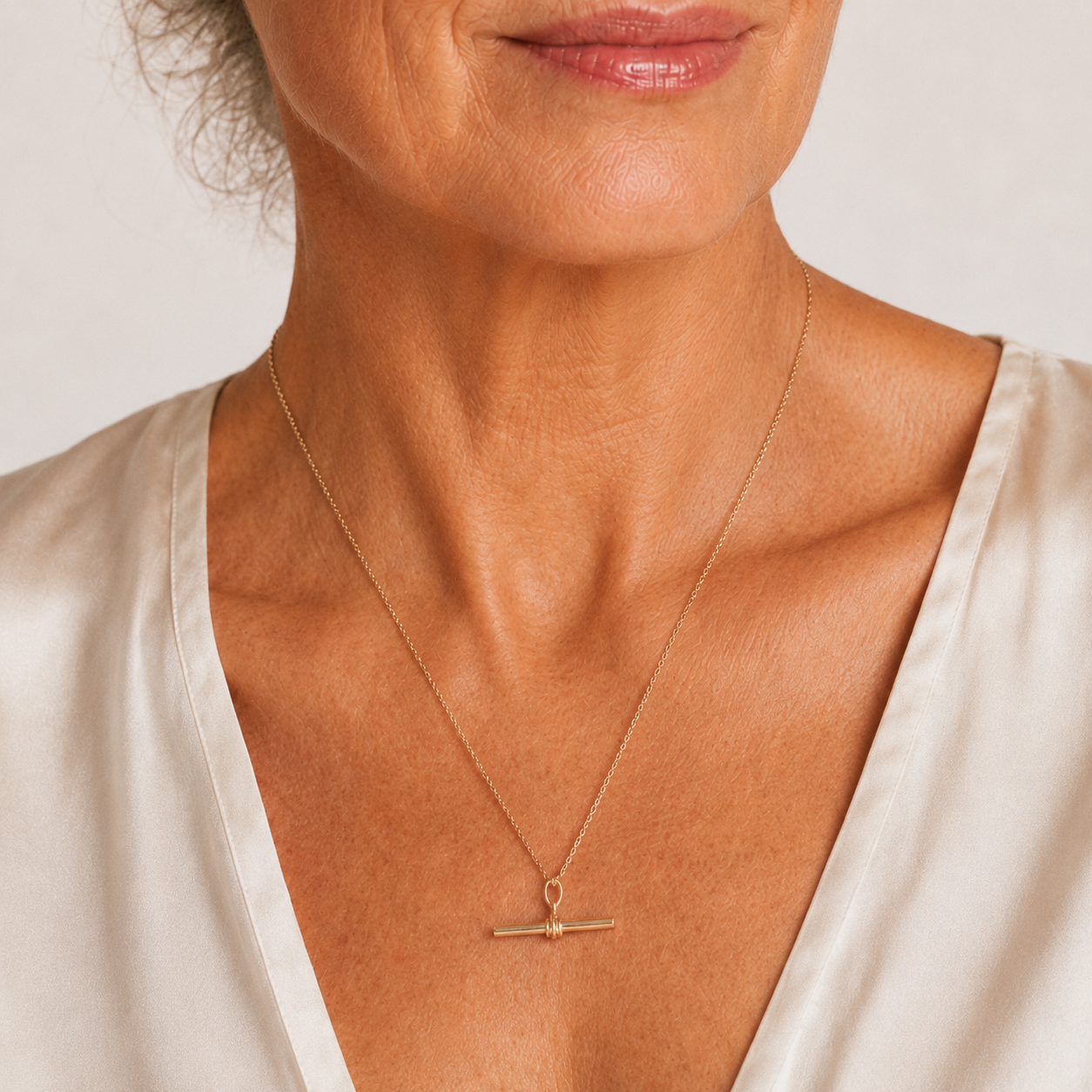 Classic 9ct Gold T-Bar