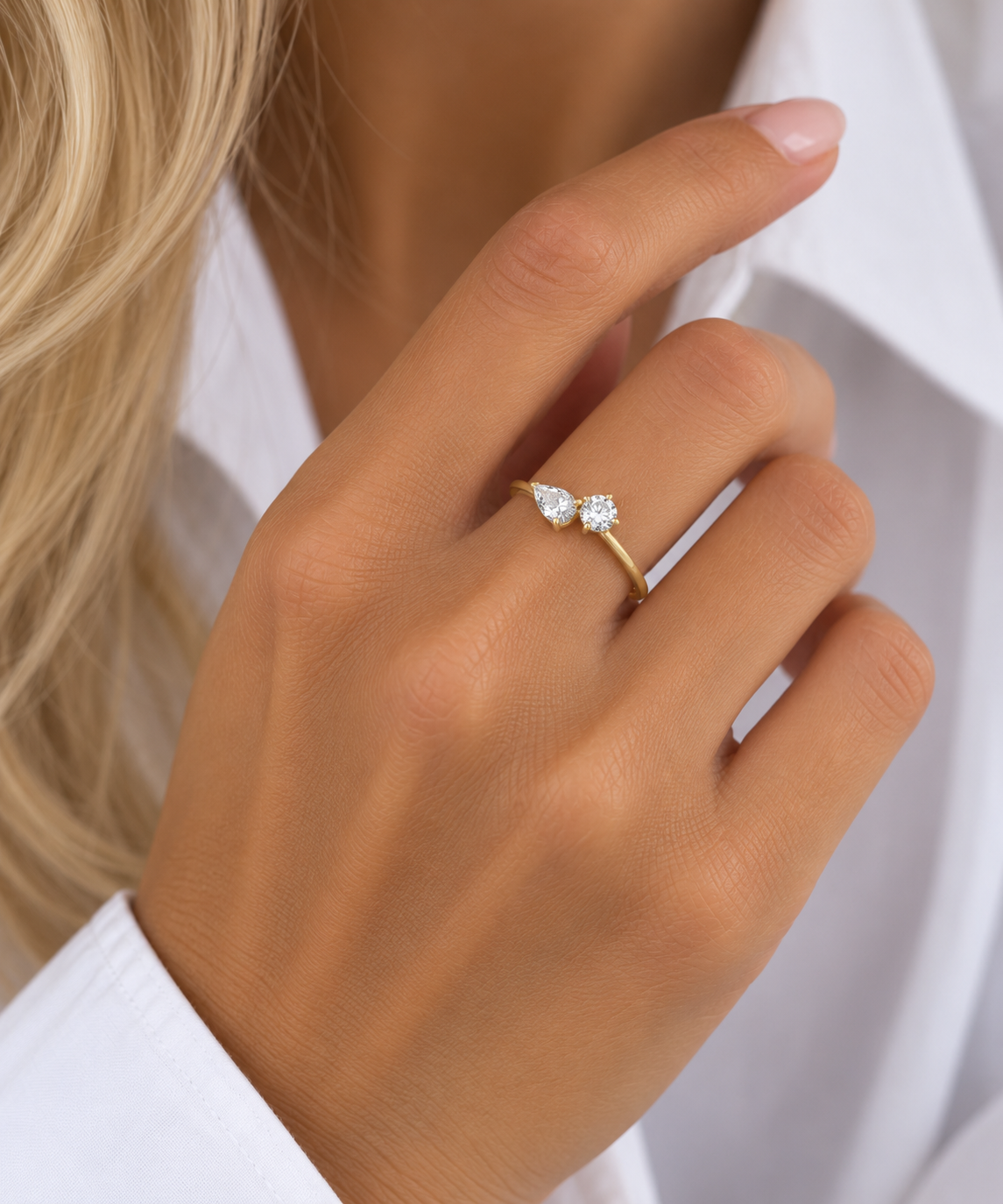 9ct Gold Pear and Round Toi et Moi Ring