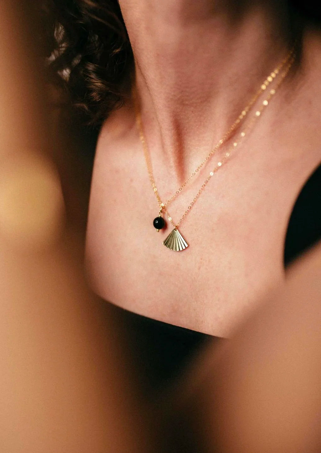 Fan Pendant Necklace