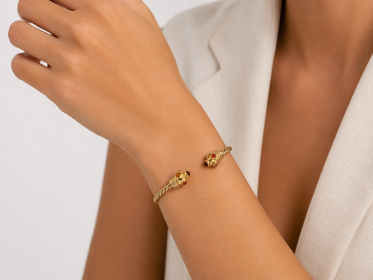 Amarant Torsade Bangle