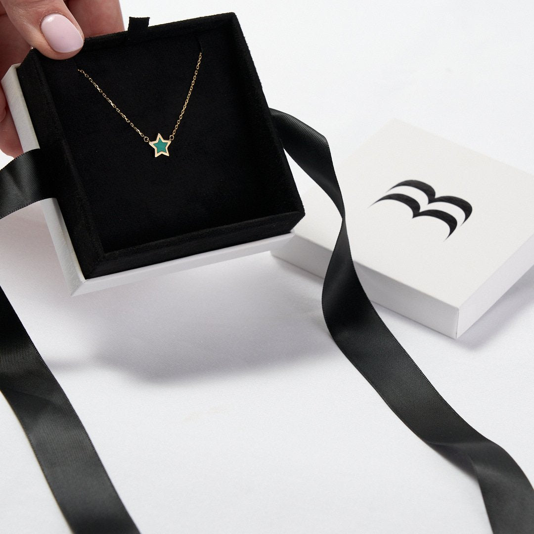 9ct Gold Green Star Necklace