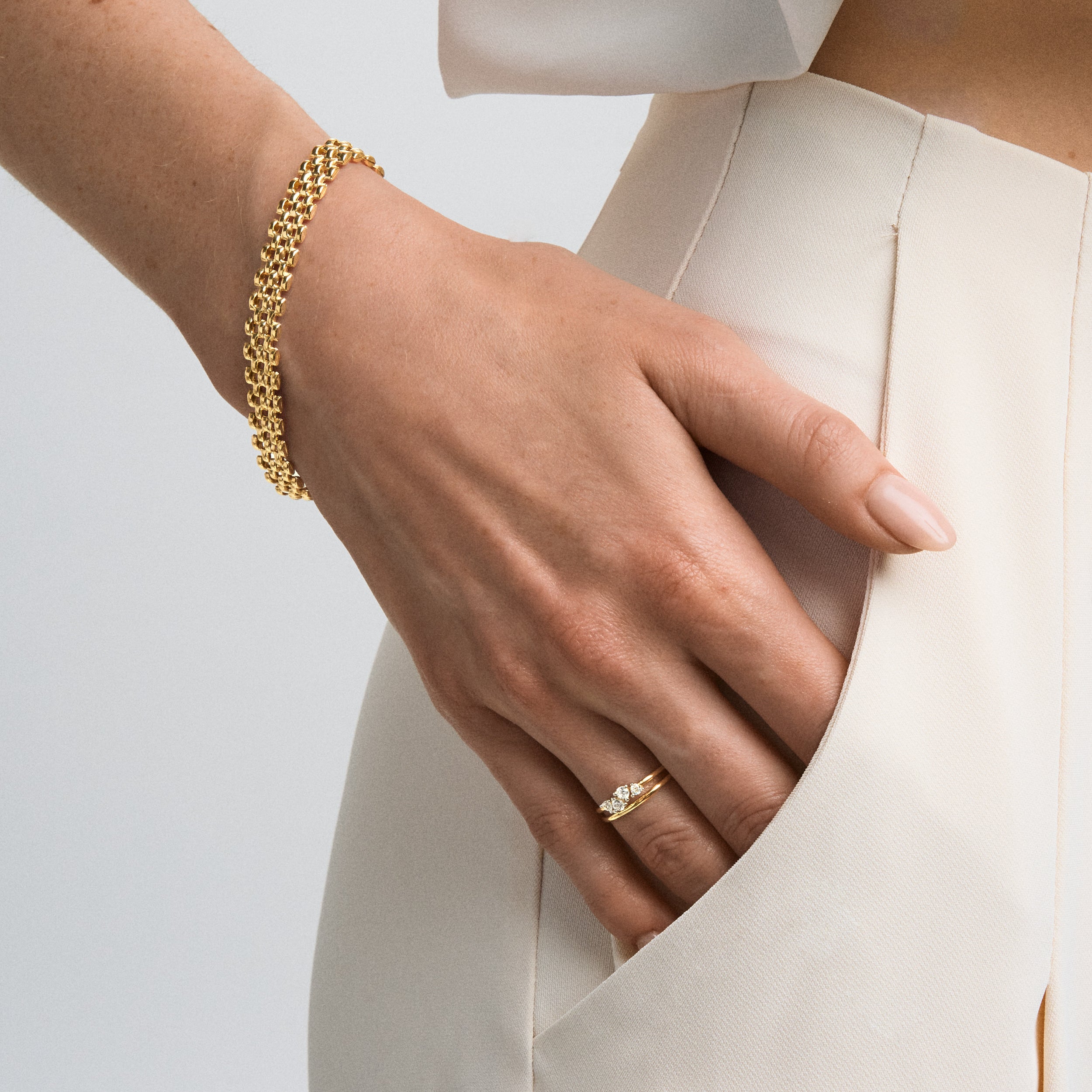 9ct Timepiece Bracelet