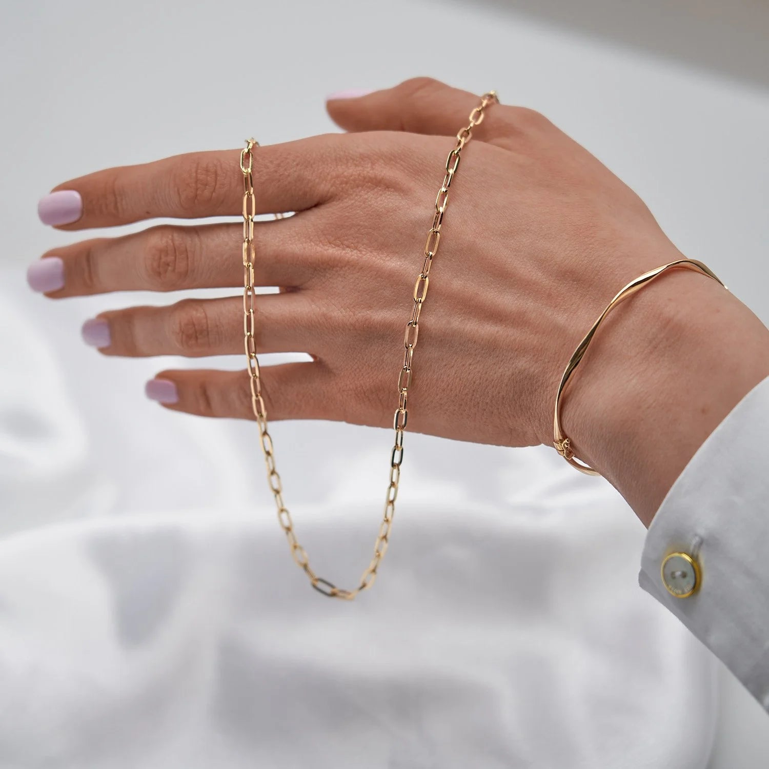 9ct Gold Medium Paperclip Chain Necklace