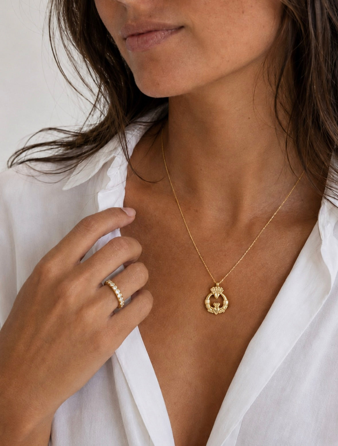 9ct Gold Claddagh Pendant
