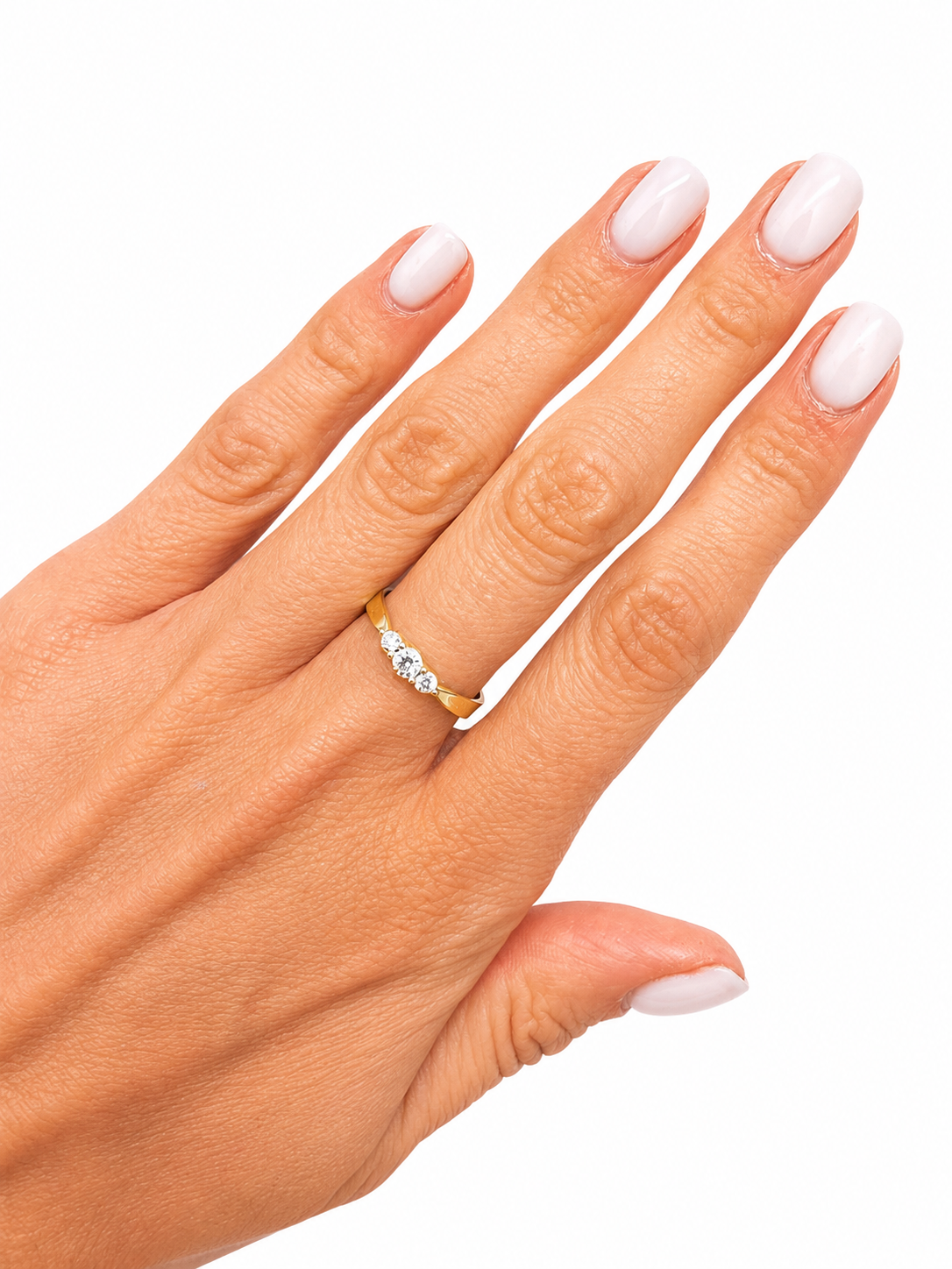 9ct Trinity Claw Band