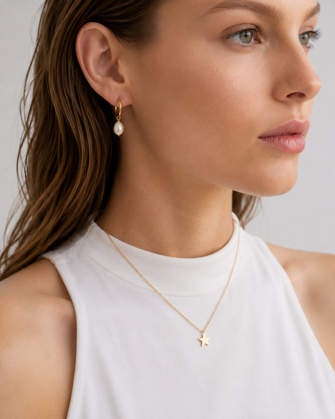 Solid Star Pendant Necklace