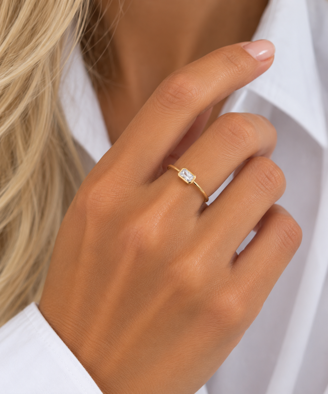 9ct Gold Emerald-Cut Bezel Ring