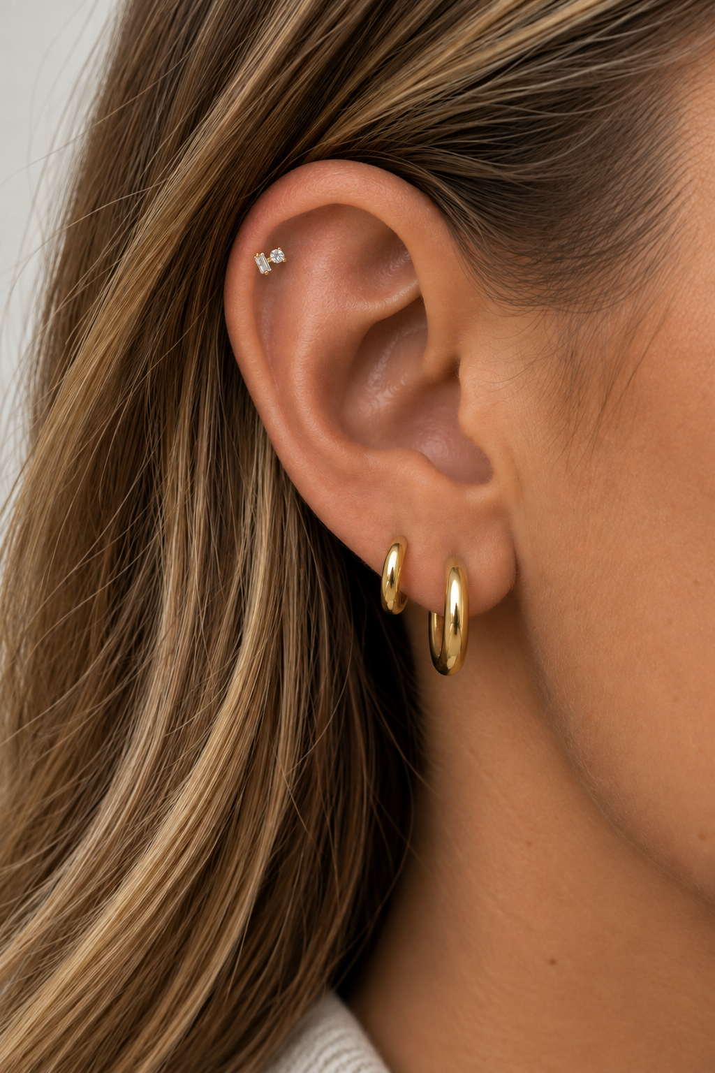 9ct Gold Baguette & Round Flatback