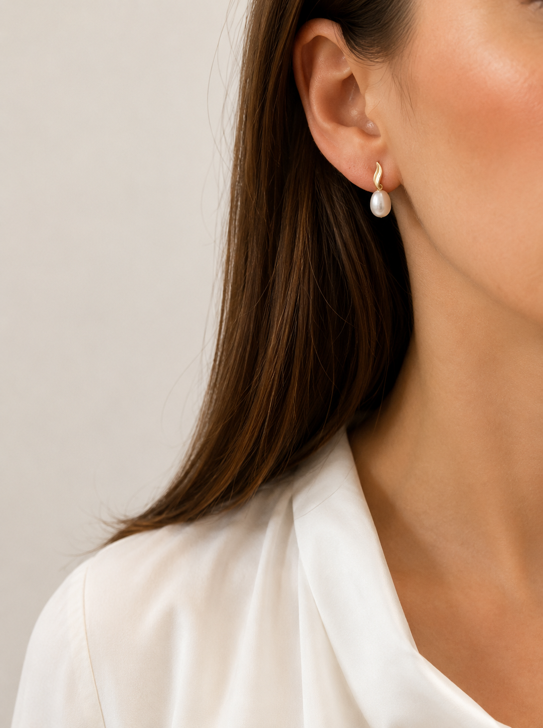 9ct Gold Pearl Drop Earrings