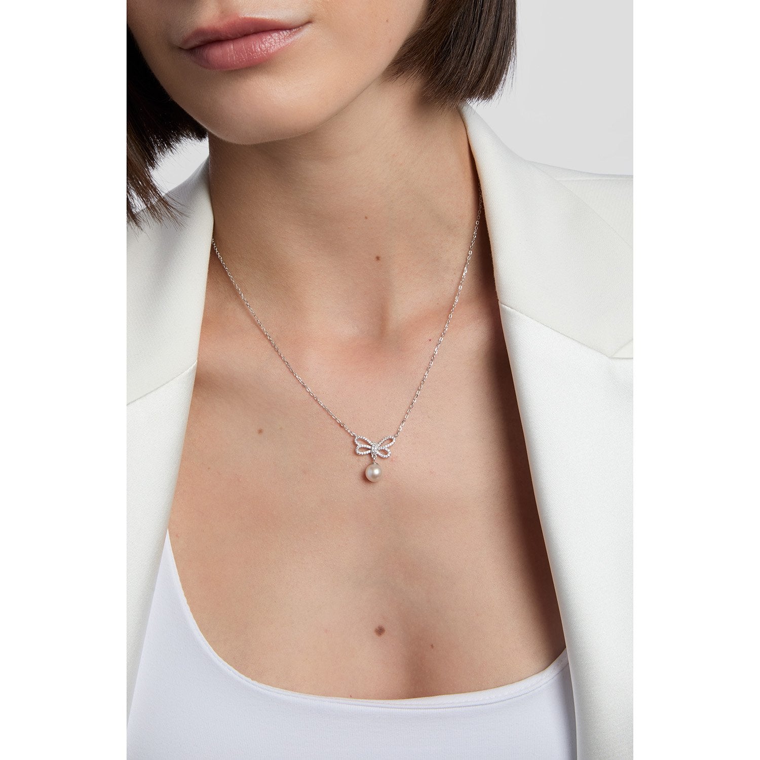 Pearl Bow Necklace