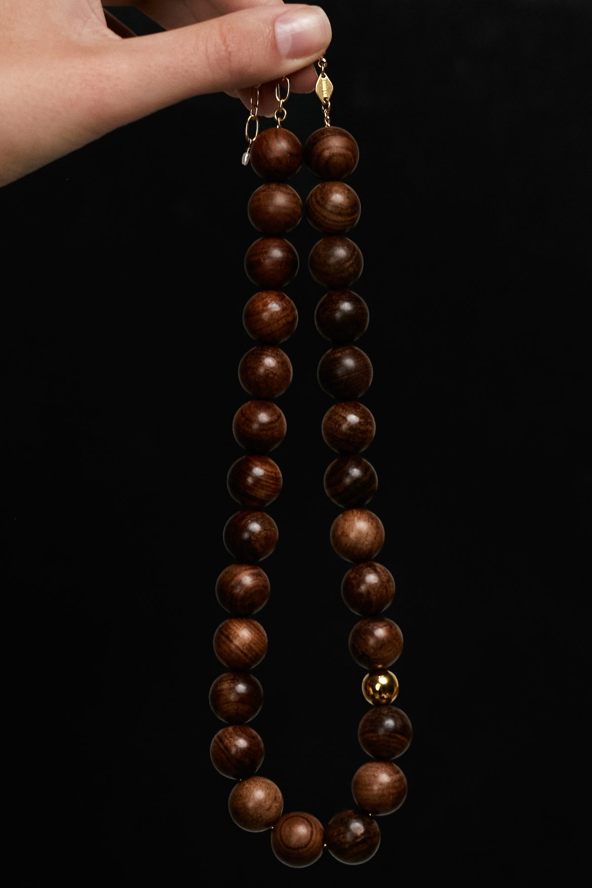 Woody Necklace Hot Chocolate